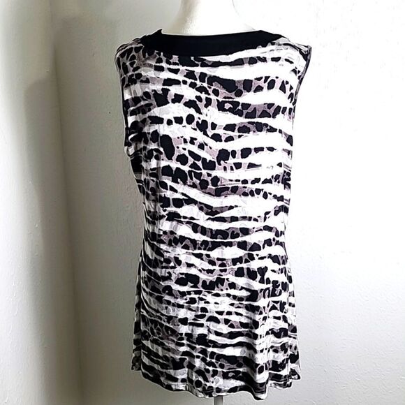 Peck & Peck Sleeveless Top, Longer on Sides, Silver Studded Neckline, Sz Large - Picture 7 of 8